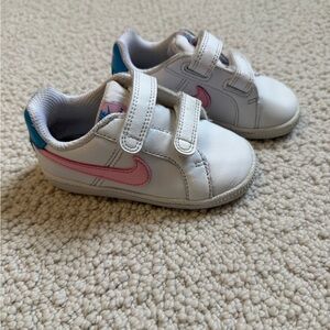 Nike Kids White and Pink Sneakers - Girls size 6c